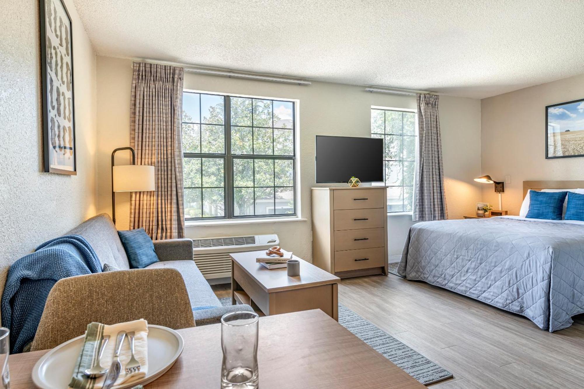 Intown Extended La Hotel